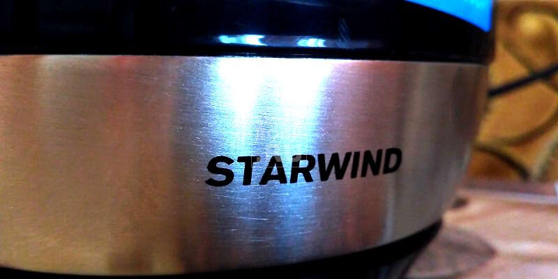 чайник STARWIND SKP 4622
