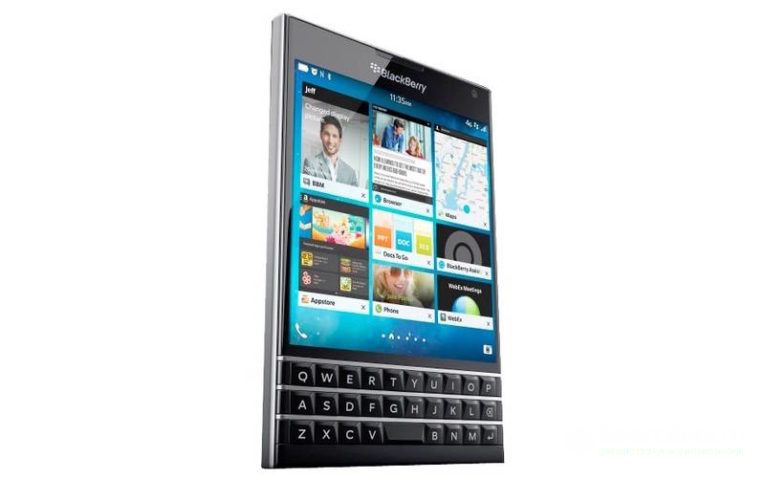 кнопочный смартфон Blackberry Passport