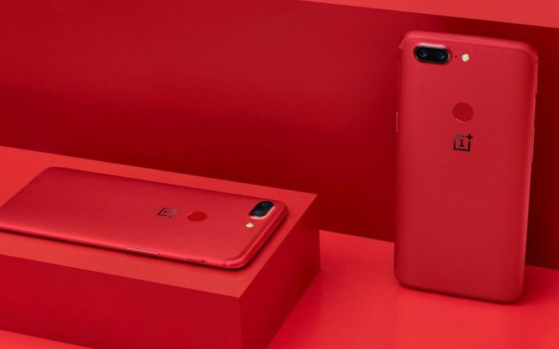 красные смартфоны OnePlus 5T Lava Red