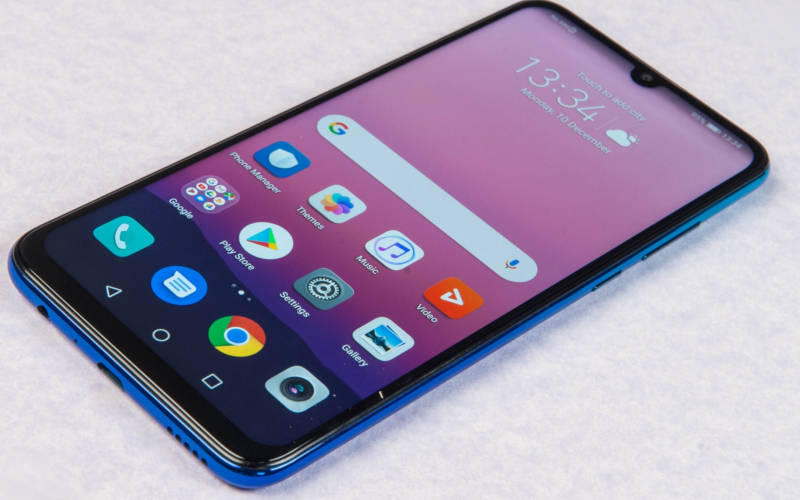 смартфоны до 15000 рублей - Huawei P Smart (2019)
